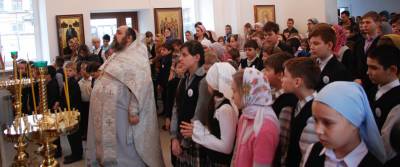 Литургия в новом храме